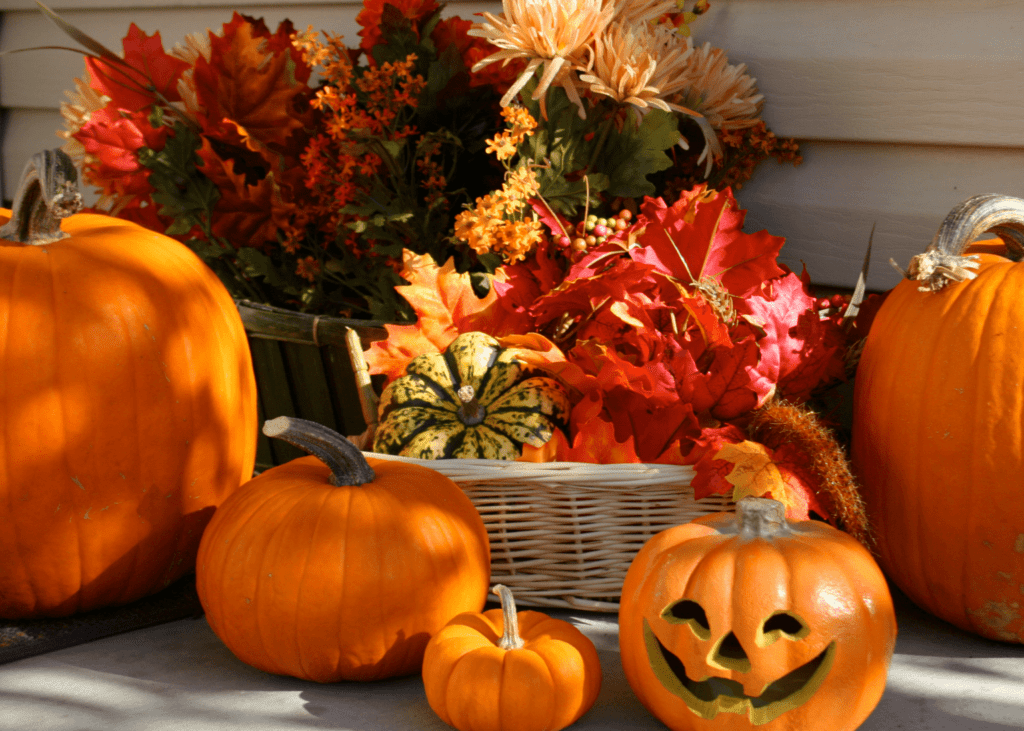 decorating with pumpkins