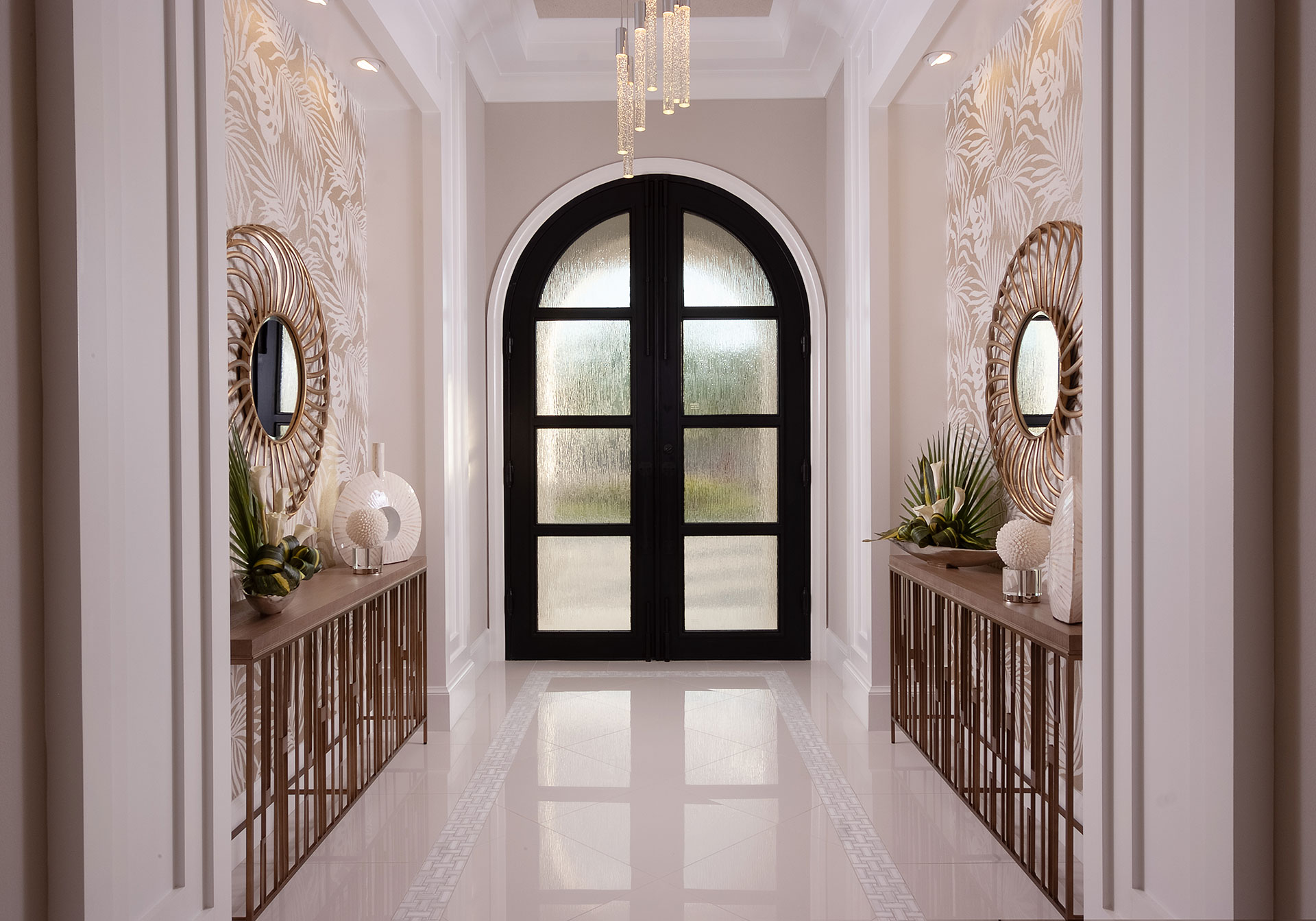 How To Decorate Your Entry Way